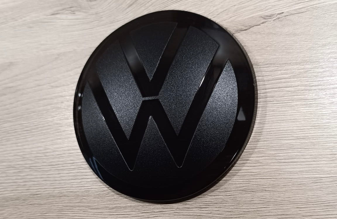 VW Golf 8 Emblem Logo Front Schwarz