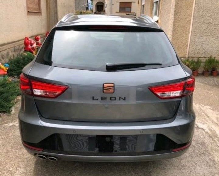 Seat Leon 5F Schriftzug Set