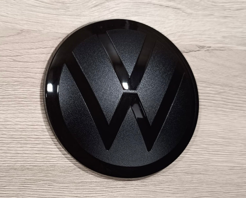 VW Golf 8 Emblem Logo Front Schwarz