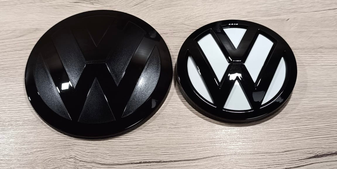 VW Passat B8 Emblem Set Logo Schwarz