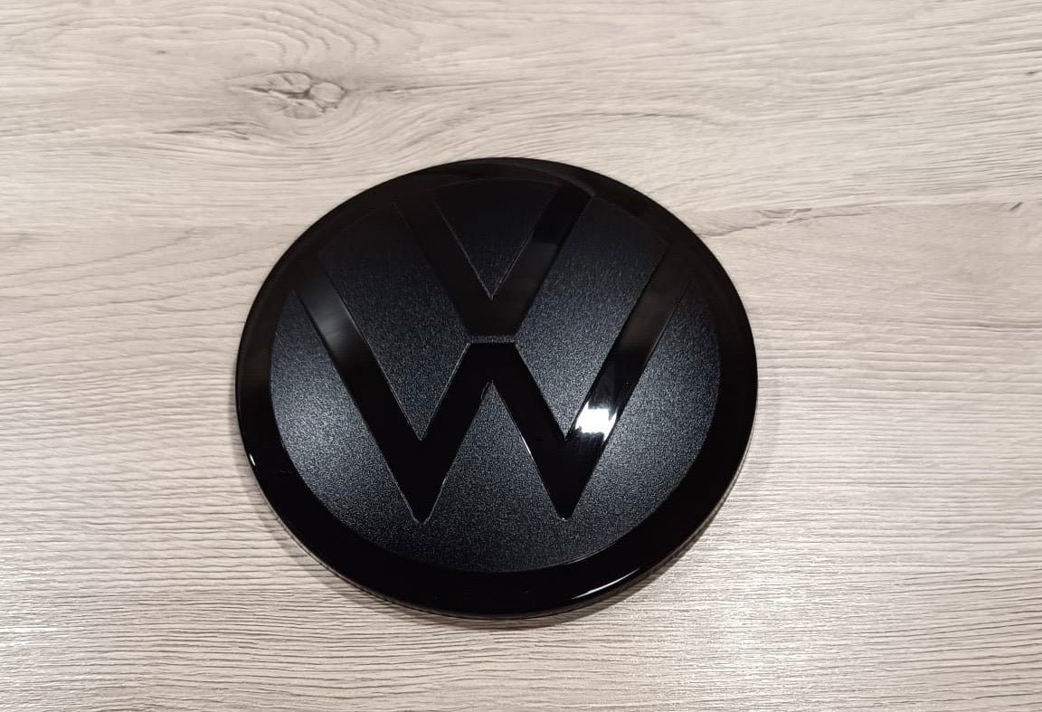 VW Polo 6C Frontemblem Cover Schwarz